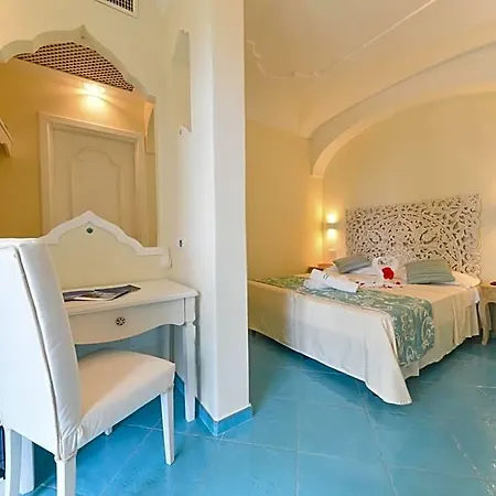 普罗维省酒店 Forio di Ischia